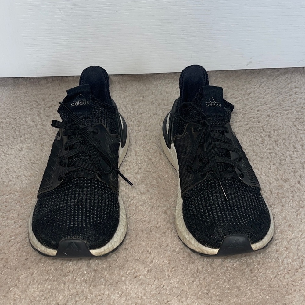 Adida ultraboost sneakers women’s 7.5